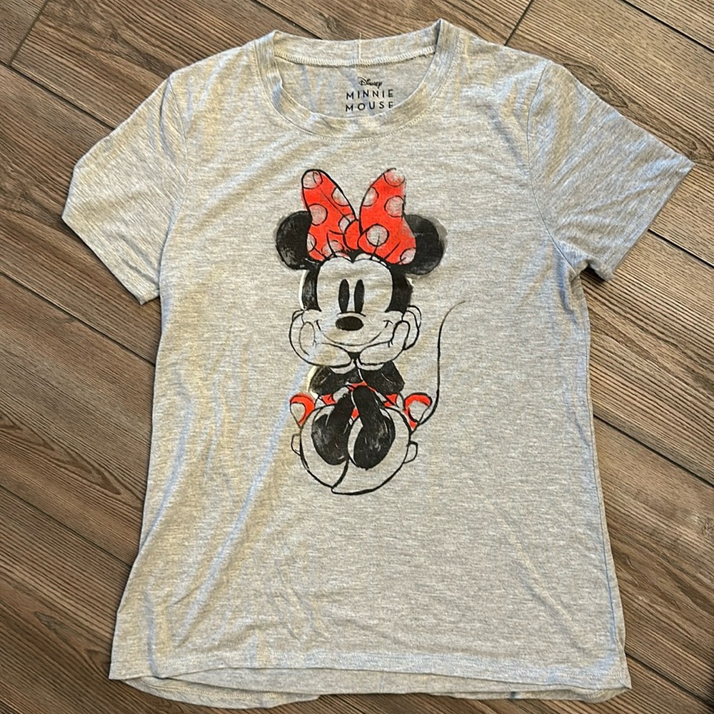 Disney Minnie, mouse tee size M